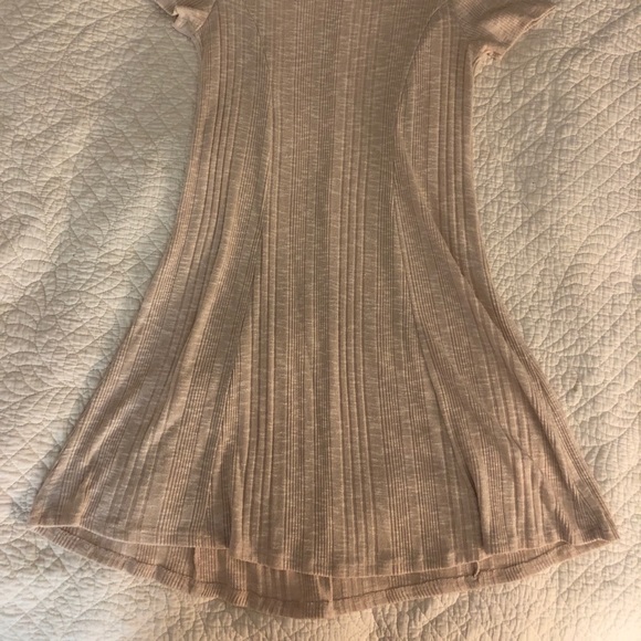 Cream dress - Picture 2 of 2